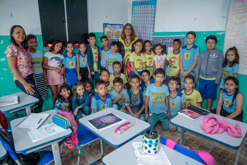 Projeto Piloto de Educacao Financeira nas Escolas Municipais e Etaduais <div class='credito_fotos'>Foto: Jader Paes / Agência Pará   |   <a href='/midias/2019/originais/5735_5e3d9f07-be9c-5d01-c868-efd6b0a51274.jpg' download><i class='fa-solid fa-download'></i> Download</a></div>
