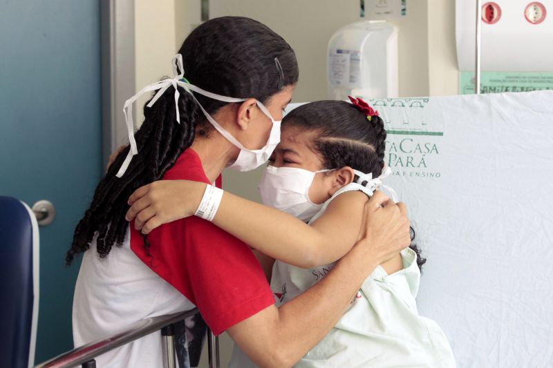 Fundação Santa Casa de Misericórdia do Pará realizou o primeiro transplante de rins em paciente pediátrico.
Na foto: <div class='credito_fotos'>Foto: Bruno Cecim / Ag.Pará   |   <a href='/midias/2019/originais/5739_5e8d1c7d-d238-8ced-ff9b-cff1afa1bb51.jpg' download><i class='fa-solid fa-download'></i> Download</a></div>