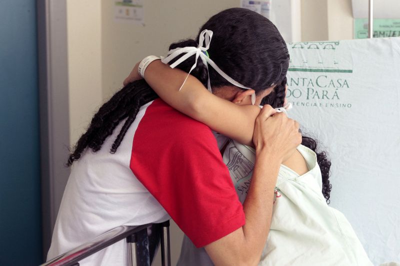 Fundação Santa Casa de Misericórdia do Pará realizou o primeiro transplante de rins em paciente pediátrico.
Na foto: <div class='credito_fotos'>Foto: Bruno Cecim / Ag.Pará   |   <a href='/midias/2019/originais/5739_99fa6929-58d2-26ac-0b19-36e8b2f77bf7.jpg' download><i class='fa-solid fa-download'></i> Download</a></div>