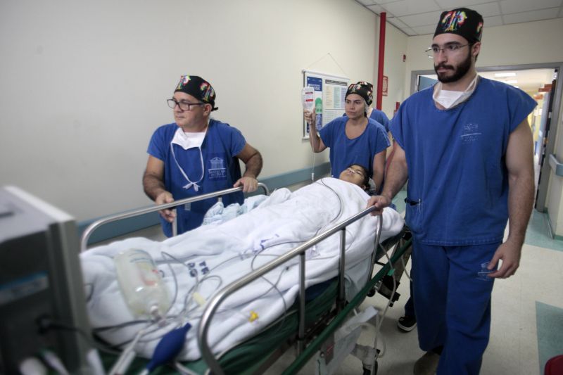 Fundação Santa Casa de Misericórdia do Pará realizou o primeiro transplante de rins em paciente pediátrico.
Na foto: <div class='credito_fotos'>Foto: Bruno Cecim / Ag.Pará   |   <a href='/midias/2019/originais/5739_e7b8ffe0-682a-3d23-99d1-9f2f41bf892d.jpg' download><i class='fa-solid fa-download'></i> Download</a></div>