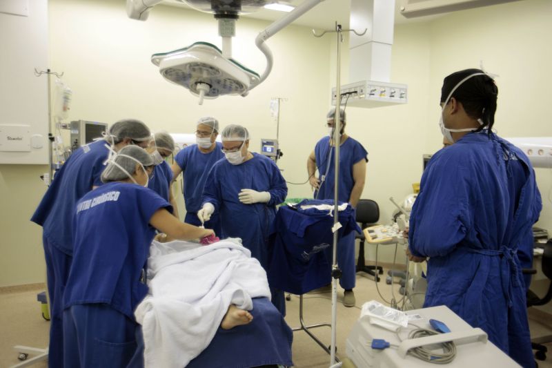 Fundação Santa Casa de Misericórdia do Pará realizou o primeiro transplante de rins em paciente pediátrico.
Na foto: <div class='credito_fotos'>Foto: Bruno Cecim / Ag.Pará   |   <a href='/midias/2019/originais/5739_f5184e8b-c0c3-e8d1-76f6-1514cfc46227.jpg' download><i class='fa-solid fa-download'></i> Download</a></div>