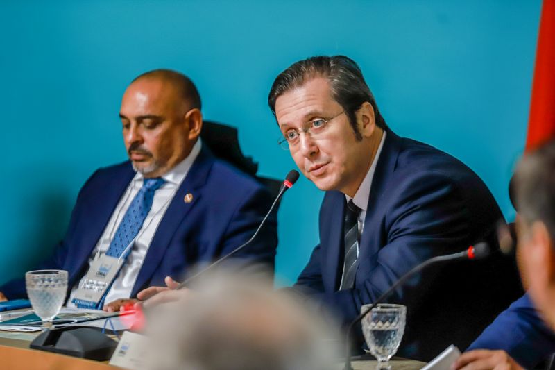 A capital paraense sediou, nesta sexta-feira (6), no Palácio do Governo, a reunião ordinária do mês de dezembro do Conselho Nacional dos Secretários de Estados da Justiça, da Cidadania, Direitos Humanos e Administração Penitenciária (CONSEJ). <div class='credito_fotos'>Foto: Marco Santos / Ag. Pará   |   <a href='/midias/2019/originais/5740_8eaa38f5-b199-0eaf-116c-8a16d8c1a1f2.jpg' download><i class='fa-solid fa-download'></i> Download</a></div>