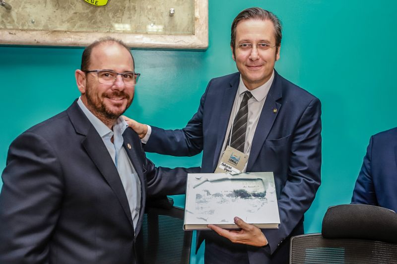 A capital paraense sediou, nesta sexta-feira (6), no Palácio do Governo, a reunião ordinária do mês de dezembro do Conselho Nacional dos Secretários de Estados da Justiça, da Cidadania, Direitos Humanos e Administração Penitenciária (CONSEJ). <div class='credito_fotos'>Foto: Marco Santos / Ag. Pará   |   <a href='/midias/2019/originais/5740_cfa45983-caab-bc3c-7824-b36f2dc191df.jpg' download><i class='fa-solid fa-download'></i> Download</a></div>