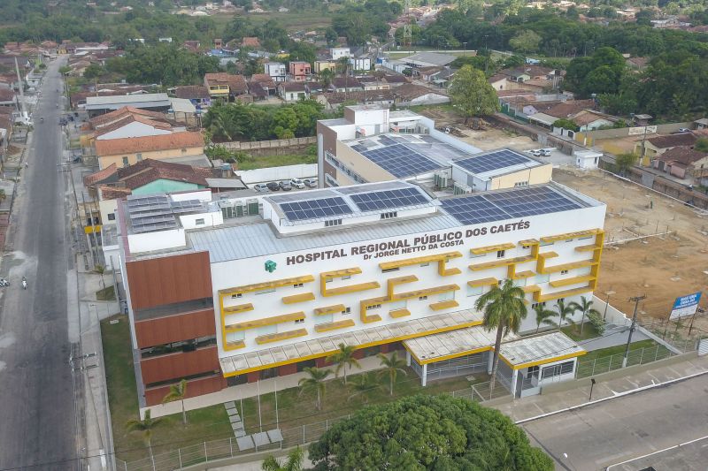 O Hospital Regional Público dos Caetés (HRPC) em Capanema, que nesta quarta-feira (11), completa um mês de funcionamento, já contabiliza 74 internações e se consolida com referência em Traumato Ortopedia e Cirurgia Geral para a população de 16 municípios do Nordeste do Pará, sendo que 50% deles não dispõem de nenhuma unidade hospitalar. <div class='credito_fotos'>Foto: Marco Santos / Ag. Pará   |   <a href='/midias/2019/originais/5757_2fb06d87-1372-9048-faad-162322987fce.jpg' download><i class='fa-solid fa-download'></i> Download</a></div>