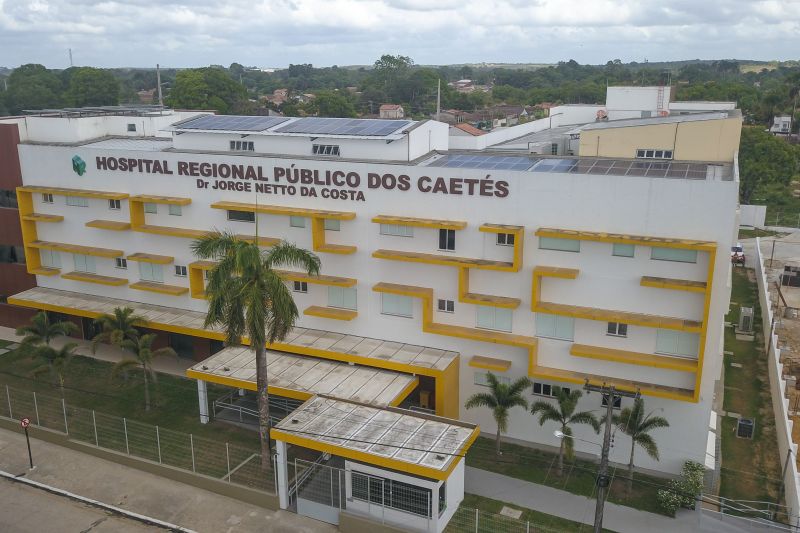 O Hospital Regional Público dos Caetés (HRPC) em Capanema, que nesta quarta-feira (11), completa um mês de funcionamento, já contabiliza 74 internações e se consolida com referência em Traumato Ortopedia e Cirurgia Geral para a população de 16 municípios do Nordeste do Pará, sendo que 50% deles não dispõem de nenhuma unidade hospitalar. <div class='credito_fotos'>Foto: Marco Santos / Ag. Pará   |   <a href='/midias/2019/originais/5757_4edd25a9-7873-5505-274b-d704721bc97f.jpg' download><i class='fa-solid fa-download'></i> Download</a></div>