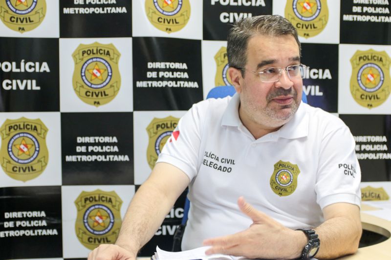 O mês de dezembro é bastante associado a confraternizações e reuniões com a família. Mas esse período também comporta um risco. “É um momento onde muitas pessoas querem viajar em busca de diversão e acabam ingerindo bebida alcoólica antes de dirigir”, explica o coordenador de operações do Departamento de Trânsito do Estado (Detran), Ivan Feitosa.
Na foto NTONIO DUARTE <div class='credito_fotos'>Foto: Pedro Guerreiro / Ag. Pará   |   <a href='/midias/2019/originais/5764_e1e4ef86-e0c2-ee12-b0f7-4ec54f551faf.jpg' download><i class='fa-solid fa-download'></i> Download</a></div>