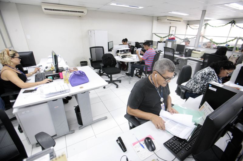 Junta Comercial do Estado do Pará (Jucepa), aponta franca recuperação da economia paraense. <div class='credito_fotos'>Foto: Bruno Cecim / Ag.Pará   |   <a href='/midias/2019/originais/5765_447f89d3-b73e-8dc7-b67a-643364708ee8.jpg' download><i class='fa-solid fa-download'></i> Download</a></div>