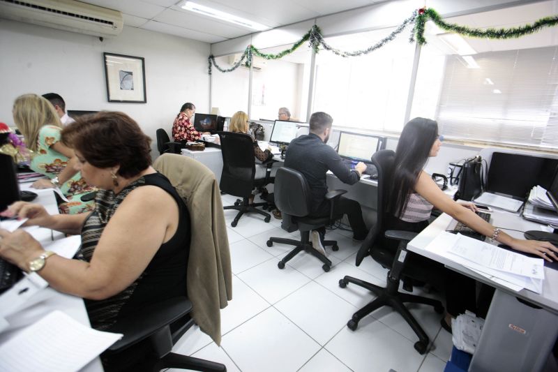 Junta Comercial do Estado do Pará (Jucepa), aponta franca recuperação da economia paraense. <div class='credito_fotos'>Foto: Bruno Cecim / Ag.Pará   |   <a href='/midias/2019/originais/5765_7110cb09-a8bc-9e8f-fcb2-f113e918841e.jpg' download><i class='fa-solid fa-download'></i> Download</a></div>