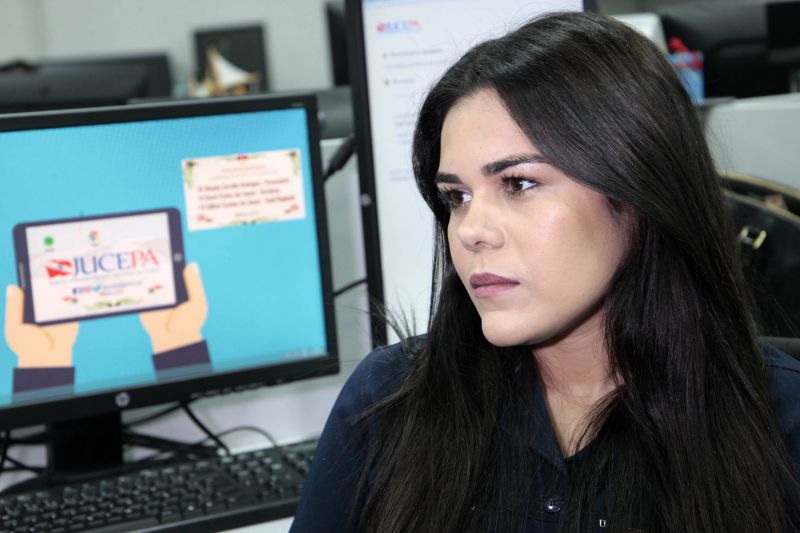 Junta Comercial do Estado do Pará (Jucepa), aponta franca recuperação da economia paraense. <div class='credito_fotos'>Foto: Bruno Cecim / Ag.Pará   |   <a href='/midias/2019/originais/5765_eff27f3b-2586-6c57-0945-4ad502e8866d.jpg' download><i class='fa-solid fa-download'></i> Download</a></div>