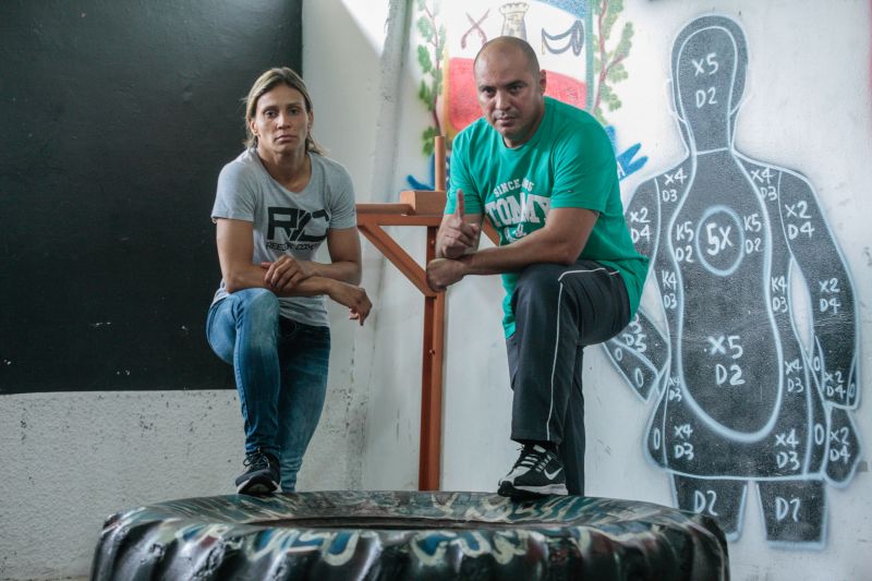 Amanda Lemos Atleta Paraense disputa a UFC. Edilberto Bradao. Treinador <div class='credito_fotos'>Foto: Jader Paes / Agência Pará   |   <a href='/midias/2019/originais/5766_de660048-d758-0d41-39a6-d14310f22580.jpg' download><i class='fa-solid fa-download'></i> Download</a></div>