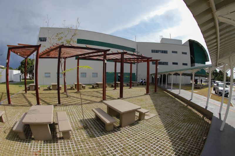 Já em 2020, o Governo do Pará começa os estudos para implantação de um campus da Universidade do Estado do Pará (Uepa) em Ananindeua, ampliando a oferta de ensino superior na Região Metropolitana de Belém. <div class='credito_fotos'>Foto: Marco Santos / Ag. Pará   |   <a href='/midias/2019/originais/5769_6ef03f9e-74cd-d84f-4a9e-b82de686f3f7.jpg' download><i class='fa-solid fa-download'></i> Download</a></div>