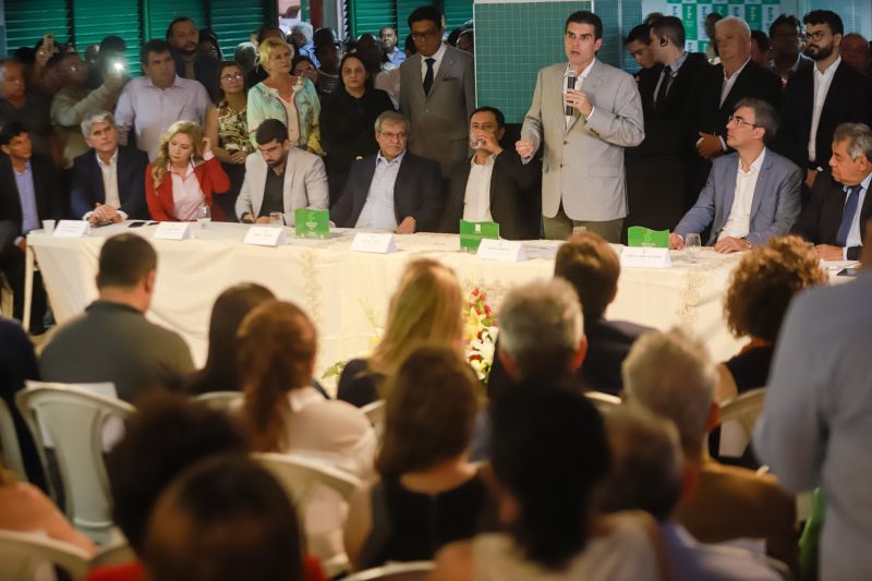 Já em 2020, o Governo do Pará começa os estudos para implantação de um campus da Universidade do Estado do Pará (Uepa) em Ananindeua, ampliando a oferta de ensino superior na Região Metropolitana de Belém. <div class='credito_fotos'>Foto: Marco Santos / Ag. Pará   |   <a href='/midias/2019/originais/5769_a675d45c-86e6-deb8-f044-3797fe068c12.jpg' download><i class='fa-solid fa-download'></i> Download</a></div>