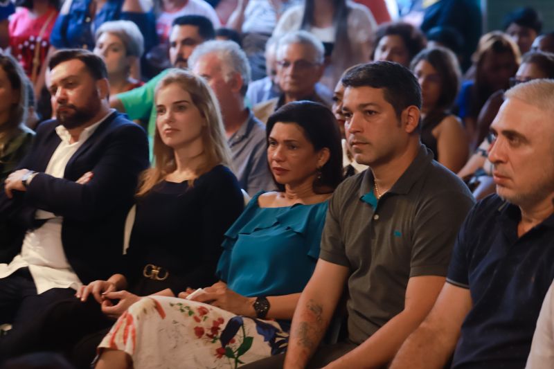 Já em 2020, o Governo do Pará começa os estudos para implantação de um campus da Universidade do Estado do Pará (Uepa) em Ananindeua, ampliando a oferta de ensino superior na Região Metropolitana de Belém. <div class='credito_fotos'>Foto: Marco Santos / Ag. Pará   |   <a href='/midias/2019/originais/5769_facdb2ad-9e35-3bbf-fc42-3becb862b044.jpg' download><i class='fa-solid fa-download'></i> Download</a></div>