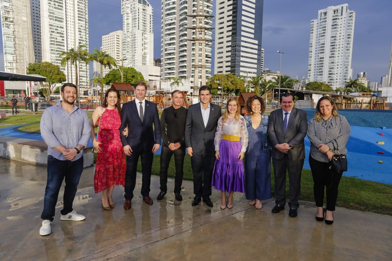 á em sua reta final de construção, o projeto urbano Porto Futuro recebeu, na tarde desta, segunda, 16, a visita do governador Helder Barbalho e do ministro de Desenvolvimento Regional, Gustavo Canuto.  <div class='credito_fotos'>Foto: Marcelo Seabra / Ag. Pará   |   <a href='/midias/2019/originais/5788_62cf12da-cdd6-0d3d-cff7-e1a3493ceb44.jpg' download><i class='fa-solid fa-download'></i> Download</a></div>