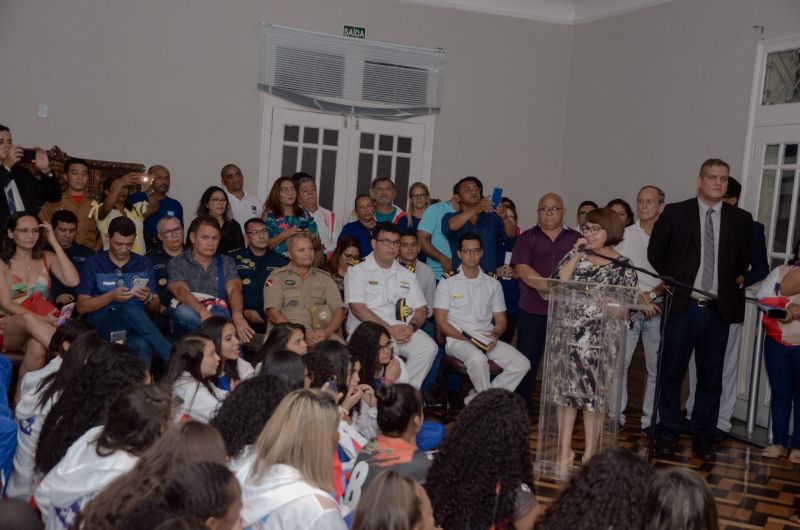 Os professores e alunos da rede estadual que mais se destacaram no ensino e no esporte educacional em 2019 foram homenageados pelo governo do estado.
Professor José Antônio Neto <div class='credito_fotos'>Foto: Eliseu Dias/Ag. Pará   |   <a href='/midias/2019/originais/5816_589beeba-7d7c-d98f-e490-3dd45b2556f6.jpg' download><i class='fa-solid fa-download'></i> Download</a></div>
