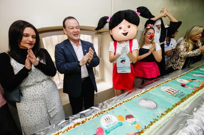 A Fundação Santa Casa de Misericórdia, hospital mais antigo do Pará, comemora no próximo domingo (24) mais um aniversário. São 369 anos de umas das instituições mais importantes do estado. Mas a celebração foi na manhã desta sexta (22), que contou com uma programação muito especial para servidores e colaboradores.
FOTO: FERNANDO ARAÚJO / AGÊNCIA PARÁ
DATA: 22.02.2019
BELÉM - PA <div class='credito_fotos'>Foto: Fernando Araújo/Ag. Pará   |   <a href='/midias/2019/originais/58efcdf8-e95d-439e-b94f-2d39613a7671.jpg' download><i class='fa-solid fa-download'></i> Download</a></div>