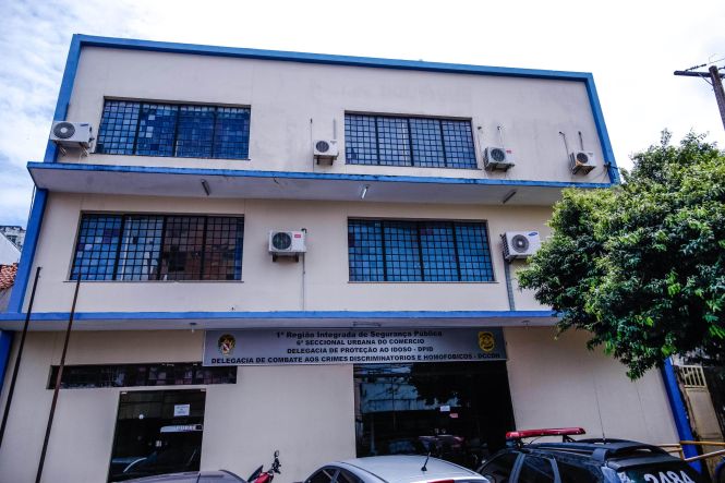 Dia 17 de maio é celebrado o Dia Internacional Contra a LGBTIfobia, momento representativo para a garantia da segurança e dos direitos de lésbicas, gays, bissexuais, travestis, transexuais e intersexuais. O governo do Estado entende a importância da data e vem trabalhando para a construção de um Pará livre de preconceitos, garantindo políticas públicas, direitos sociais, segurança, cidadania e liberdade para se viver.

FOTO: MAYCON NUNES / AGÊNCIA PARÁ
DATA: 17.05.2019
BELÉM - PARÁ <div class='credito_fotos'>Foto: Maycon Nunes / Ag. Pará   |   <a href='/midias/2019/originais/5c5cc2a9-394b-4ec9-9fd1-bb490d25ad80.jpg' download><i class='fa-solid fa-download'></i> Download</a></div>