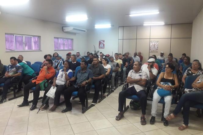 Representante do Centro Integrado de Operações (Ciop) participou de um ciclo de palestras no auditório da Delegacia de Meio Ambiente (Dema), na última quarta-feira, 10.
Na ocasião, a delegada de Polícia Civil e coordenadora do Call Center do Ciop 190, Danielle Souza, explanou sobre os efeitos negativos da poluição sonora para a sociedade.

FOTO: ASCOM/CIOP
DATA: 11.04.2019
BELÉM - PARÁ <div class='credito_fotos'>Foto: Ascom CIOP   |   <a href='/midias/2019/originais/60492440-87c2-4319-bb76-3c9be90d0ca7.jpg' download><i class='fa-solid fa-download'></i> Download</a></div>