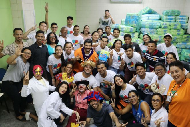 A Fundação Santa Casa de Misericórdia do Pará recebeu, nesta sexta-feira (24), uma doação de 218 fardos de fraldas de todos os tamanhos. A doação foi feita por meio do Grupo de Humanização da Fundação, que foi contatado pela empresa Suzano, que realiza esse trabalho voluntário em Belém desde outubro do ano passado.

FOTO: ASCOM / SANTA CASA
DATA: 24.05.2019
BELÉM - PARÁ <div class='credito_fotos'>Foto: ASCOM / SANTA CASA   |   <a href='/midias/2019/originais/618a345f-59a9-474f-8b3d-f20976232915.jpg' download><i class='fa-solid fa-download'></i> Download</a></div>