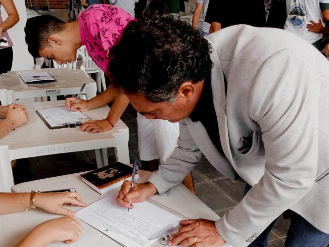 Considerando o rompimento das barragens de rejeitos em Minas Gerais (Mariana e Brumadinho), a Prefeitura de Oriximiná (PA) convidou a Mineração Rio do Norte (MRN) para esclarecer, em audiência pública realizada na sexta-feira (9), as condições das barragens e tanques de rejeitos existentes no município do oeste paraense. 

FOTO: DIVULGAÇÃO
DATA: 09.02.2019
Oriximiná - PARÁ
 <div class='credito_fotos'>Foto: Divulgação   |   <a href='/midias/2019/originais/62d057c3-41db-498d-9a3f-35d1750a3904.jpg' download><i class='fa-solid fa-download'></i> Download</a></div>