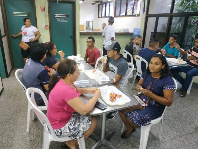 Durante a campanha houve coleta também na undade móvel do Hemopa em pontos estratégicos da capital

FOTO: ASCOM / HEMOPA
DATA:24.02,2019
BELÉM - PARÁ <div class='credito_fotos'>Foto: Ascom Hemopa   |   <a href='/midias/2019/originais/64063088-7977-4d59-b69e-652ad7d16b3d.jpg' download><i class='fa-solid fa-download'></i> Download</a></div>