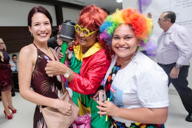 Gestões dos 144 municípios paraenses já estão convocadas a mobilizar mulheres adultas para a adesão ao exame preventivo a fim de detectar, o quanto antes, lesões que podem se transformar num câncer de colo de útero. Essa orientação é o mote da campanha “Março Lilás por todo o Pará”, que a Secretaria de Estado de Saúde Pública (Sespa) acaba de lançar a fim de combater a principal causa de morte por câncer de mulheres no Pará e como parte da programação do governo do Estado, em alusão ao mês da mulher.

FOTO: RICARDO AMANJÁS / AGÊNCIA PARÁ
DATA: 12.03.2019
BELÉM - PA <div class='credito_fotos'>Foto: Ricardo Amanajás / Ag. Pará   |   <a href='/midias/2019/originais/6426353b-977a-4d6f-a5cf-fee6a025322d.jpg' download><i class='fa-solid fa-download'></i> Download</a></div>