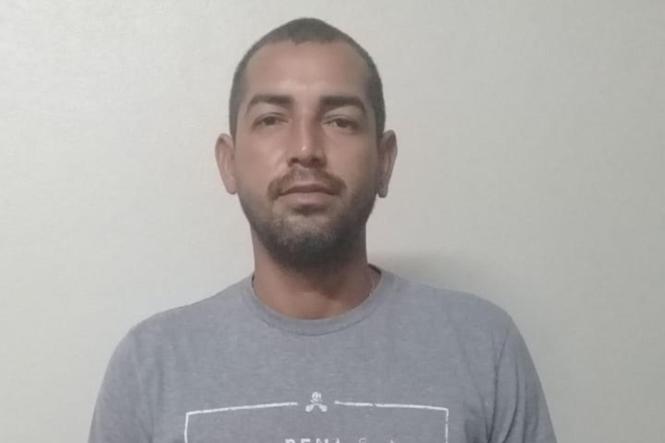 A Operação Loki, desenvolvida pela Polícia Civil do Pará, resultou na prisão, nesta terça-feira (12), nove pessoas acusadas de envolvimento com uma organização criminosa responsável por furtos de veículos alugados em Belém, e que falsificavam os documentos para revender como legalizados. 

FOTOS: ASCOM / POLICIA CIVIL
DATA: 13.03.2019
BELÉM - PARÁ <div class='credito_fotos'>Foto: Ascom Polícia Civil   |   <a href='/midias/2019/originais/64e1b148-3e69-4c2b-a4d4-4fad28eda6fc.jpg' download><i class='fa-solid fa-download'></i> Download</a></div>