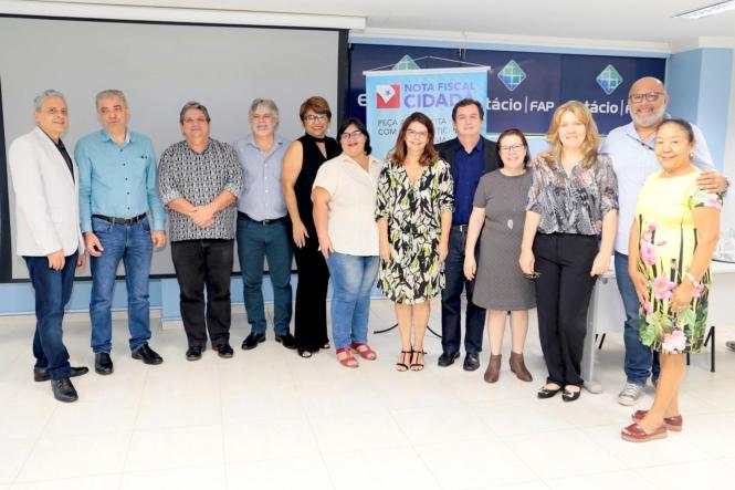 A Secretaria de Estado da Fazenda (Sefa) realizou na noite desta terça-feira (26) a entrega dos prêmios do 26º sorteio do Programa Nota Fiscal Cidadã, de estímulo à cidadania fiscal, durante evento na Faculdade Estácio FAP, em Belém.

FOTO: RICARDO AMANAJÁS / AGÊNCIA PARÁ
DATA: 26.03.2019
BELÉM - PARÁ <div class='credito_fotos'>Foto: Ricardo Amanajás / Ag. Pará   |   <a href='/midias/2019/originais/64f62b4a-65b3-4532-8a93-1233f2397384.jpg' download><i class='fa-solid fa-download'></i> Download</a></div>