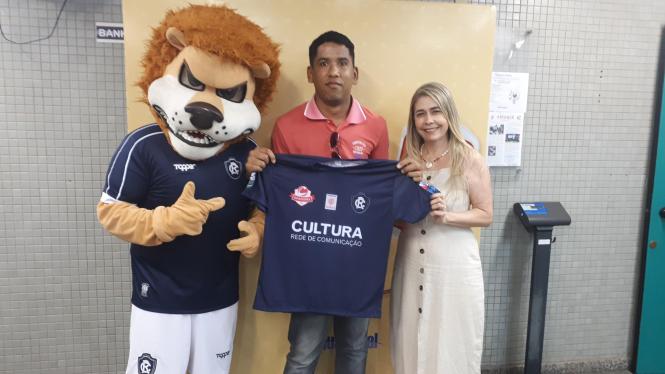 Nicholas Costa Silva, 20, que hoje realizou sua terceira doação de sangue. Ele atendeu o apelo da campanha.  <div class='credito_fotos'>Foto: Ascom Hemopa   |   <a href='/midias/2019/originais/66e899e0-9c22-469c-8178-707d6b1ce300.jpg' download><i class='fa-solid fa-download'></i> Download</a></div>