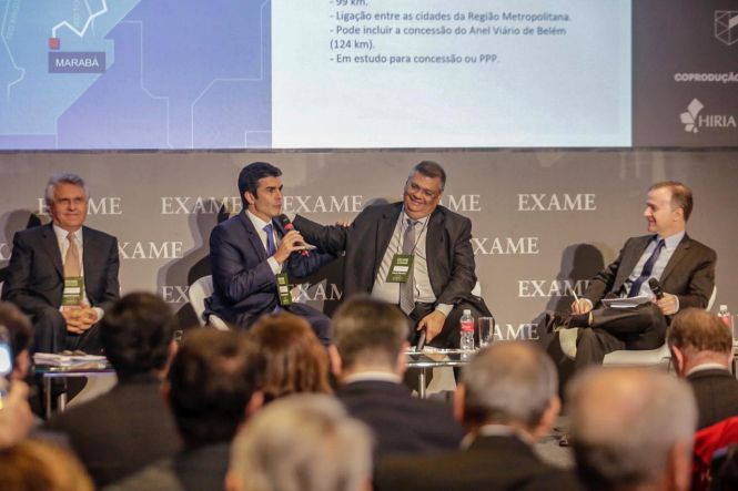 Governadores de 13 estados, entre eles o do Pará, Helder Barbalho; especialistas, empresários e autoridades participam durante esta terça-feira (28), em São Paulo, da terceira edição do Exame Fórum PPPs e Concessões. O evento é promovido pela Revista Exame em parceria com a Hiria, empresa especializada no desenvolvimento de educação corporativa.

FOTO: MARCO SANTOS / AGÊNCIA PARÁ
DATA: 28.05.2019
SÃO PAULO- SP <div class='credito_fotos'>Foto: Marco Santos / Ag. Pará   |   <a href='/midias/2019/originais/671f5027-29da-4c3c-9254-49494f500b84.jpg' download><i class='fa-solid fa-download'></i> Download</a></div>