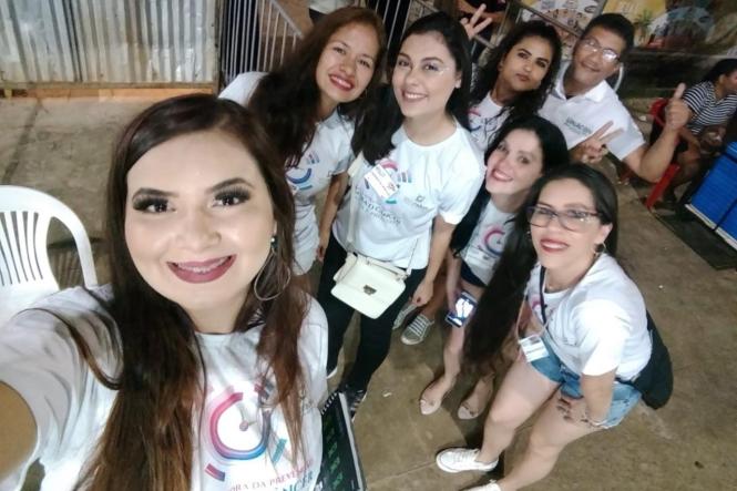 Durante o período de Carnaval a equipe da Unidade de Alta Complexidade em Oncologia Dr. Vítor Moutinho – Unacon Tucuruí tem percorrido locais de comemoração da festa de Momo, distribuindo preservativos e panfletos com orientações para  curtir o carnaval com segurança.         

FOTO: DIVULGAÇÃO
DATA: 05.03.2019
TUCURUÍ - PA <div class='credito_fotos'>Foto: Divulgação   |   <a href='/midias/2019/originais/67f40d92-c3d8-4dec-b2b9-e0f067fda0f1.jpg' download><i class='fa-solid fa-download'></i> Download</a></div>