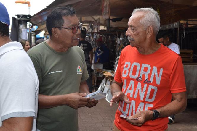 O Departamento de Trânsito do Estado do Pará (Detran) participou, na manhã desta quarta-feira (27), da Ação Social Integrada da Cidadania em comemoração aos 392 anos do Ver-o-Peso, uma realização do Governo do Estado do Pará. O órgão marcou presença por meio da sua Coordenadoria de Educação de Trânsito, orientando a população quanto à legislação e dando uma amostra do trabalho desenvolvido nas ruas.

FOTO: ASCOM / DETRAN
DATA: 27.03.2019
BELÉM - PA <div class='credito_fotos'>Foto: ASCOM / DETRAN   |   <a href='/midias/2019/originais/6bca48e9-b4e5-4a98-a16c-28eb33f68266.jpg' download><i class='fa-solid fa-download'></i> Download</a></div>