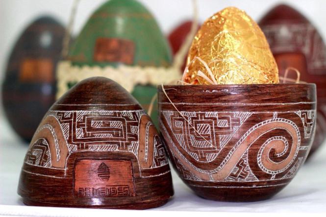 O Pará é o estado mais esperado no Chocolat São Paulo 2019, o Festival Internacional de Chocolate e Cacau que será realizado de 12 a 14 deste mês na capital paulista. O evento, um dos mais importantes do agronegócio, cultura, turismo e gastronomia do país, é realizado desde 2009 em Ilhéus, na Bahia e desde 2013 em Belém. A primeira edição de São Paulo vai contar com marcas e produtos de diferentes regiões do Brasil, em especial do chocolate de origem paraense, divulgando a Amazônia como destino turístico e região produtora de cacau e chocolate de qualidade.

FOTO: ARQUIVO / AG. PARÁ
DATA: 04.04.2019
BELÉM - PA <div class='credito_fotos'>Foto: ARQUIVO / AG. PARÁ   |   <a href='/midias/2019/originais/70ba7ddd-99d6-4075-9cda-5ca0c773b6e2.jpg' download><i class='fa-solid fa-download'></i> Download</a></div>