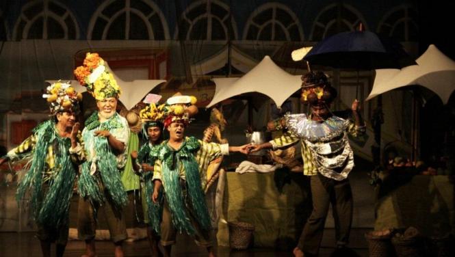 Nesta quarta-feira (27), dia em que a maior feira livre da América Latina, que também é ponto turístico e cultural da cidade de Belém do Pará, o Ver-o-Peso, completa 392 anos. 

FOTO: ASCOM / SECULT
DATA: 27.03.2019
BELÉM - PARÁ <div class='credito_fotos'>Foto: Ascom Secult   |   <a href='/midias/2019/originais/71a1e478-82aa-4010-bba4-4b5a760535dd.jpg' download><i class='fa-solid fa-download'></i> Download</a></div>