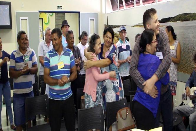 No mês em que se realiza a campanha do “Janeiro Branco”, a Unidade de Alta Complexidade em Oncologia Dr. Vítor Moutinho – Unacon Tucuruí  aderiu ao movimento nacional sobre a importância da saúde emocional para se evitar problemas como suicídio e depressão, essa última muito comum entre os pacientes que tratam o câncer.

FOTO: ASCOM UNCACON
DATA: 28.01.2019
TUCURUÍ - PARÁ <div class='credito_fotos'>Foto: Ascom Unacon   |   <a href='/midias/2019/originais/79ada7a0-6f15-44d8-ad76-151c98e67c3e.jpg' download><i class='fa-solid fa-download'></i> Download</a></div>