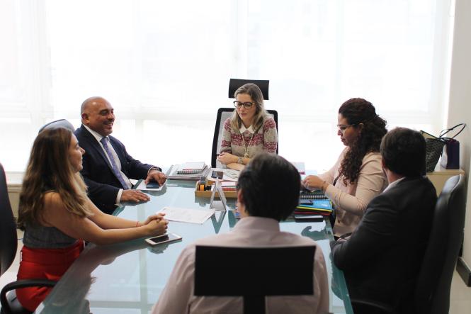 A Defensoria Pública do Estado e a Superintendência do Sistema Penitenciário do Pará firmaram, na tarde desta quinta-feira (21), um Termo de Cooperação que visa acesso aos sistemas da Susipe, para consulta de dados via Levantamento Nacional de Informações Penitenciárias (Infopen) e Sistema de Acompanhamento de Apenados (Siscap). 

FOTO: ASCOM / DEFENSORIA PÚBLICA DO PARÁ
DATA: 22.03.2019
BELÉM - PARÁ <div class='credito_fotos'>Foto: ASCOM / DEFENSORIA PÚBLICA DO PARÁ   |   <a href='/midias/2019/originais/7ce6c1f6-7720-4942-8f84-bd81f27d168f.jpg' download><i class='fa-solid fa-download'></i> Download</a></div>