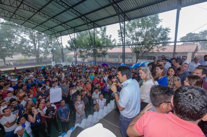 Na manhã desta sexta-feira (17), o governador do Estado, Helder Barbalho, reinaugurou a Escola Estadual de Ensino Fundamental e Médio Manoel Lobato, em Primavera, região bragantina. A unidade de ensino foi reformada e ampliada com recursos de mais de R$ 1.700 milhão, que foram financiados pelo Banco Interamericano de Desenvolvimento (Bid).

FOTO: MARCO SANTOS / AGÊNCIA PARÁ
DATA: 17.05.2019
PRIMAVERA - PARÁ <div class='credito_fotos'>Foto: Marco Santos / Ag. Pará   |   <a href='/midias/2019/originais/7efb4c1f-8278-41bf-9a14-7147629d6f83.jpg' download><i class='fa-solid fa-download'></i> Download</a></div>