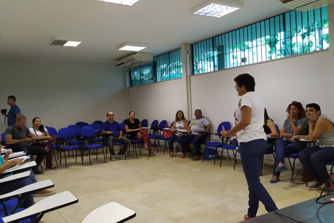 Com o objetivo de coibir o despejo irregular de lixo doméstico e entulhos em áreas urbanas, moradores do bairro Curió-Utinga, em Belém, farão o plantio de mudas de plantas ornamentais no canteiro da Avenida João Paulo II com a Rua do Campinho.

FOTO: DIVULGAÇÃO
DATA: 03.05.2019
BELÉM - PARÁ <div class='credito_fotos'>Foto: Divulgação   |   <a href='/midias/2019/originais/8064788d-a695-4f34-a7b8-329b0e563e9f.jpg' download><i class='fa-solid fa-download'></i> Download</a></div>