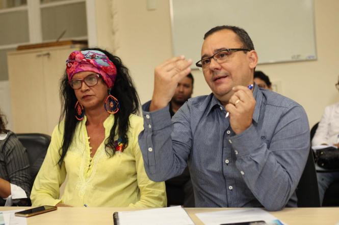 Sejudh debate ações no combate ao trabalho escravo e tráfico de pessoas.

Foto: Wagner Almeida / Ascom Sejudh
Data: 18.01.2019
Belém / Pa <div class='credito_fotos'>Foto: Wagner Almeida/ Ascom Sejudh   |   <a href='/midias/2019/originais/8b71c9af-45ff-42f2-a223-c792f2fd8ace.jpg' download><i class='fa-solid fa-download'></i> Download</a></div>