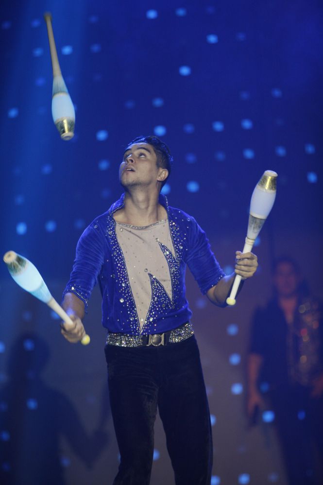 Cerca de 1.200 crianças e adolescentes atendidos pela Fundação ParáPaz na Regiao Metropolitana de Belém, Bragança e Breves participaram, nesta quarta-feira (15), de uma programação especial no Circo Mirage.

FOTO: JADER PAES / AGÊNCIA PARÁ
DATA: 16.05.2019
BELÉM - PARÁ <div class='credito_fotos'>Foto: Jader Paes / Agência Pará   |   <a href='/midias/2019/originais/8c9fe381-906a-436b-8c71-25dcf7bb3a9c.jpg' download><i class='fa-solid fa-download'></i> Download</a></div>