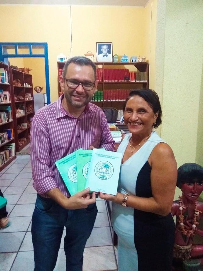 Fazendo parte da agenda do Programa Governo Por Todo o Pará em Santarém, o governador Helder Barbalho participou, nesta sexta-feira (22), da inauguração do PrevBarco, unidade móvel e flutuante do Instituto Nacional do Seguro Social (INSS), que vai levar atendimento previdenciário às comunidades da região fluvial do oeste do Pará. Helder fez questão de estar no evento e conferir as instalações do barco que irá levar atendimento à população ribeirinha do Estado.

FOTO: ASCOM / IOE
DATA: 22.03.2019
SANTARÉM - PARÁ <div class='credito_fotos'>Foto: ASCOM IOE   |   <a href='/midias/2019/originais/8cc7e9c3-95a4-4d4d-8c7f-1ff6f660af43.jpg' download><i class='fa-solid fa-download'></i> Download</a></div>