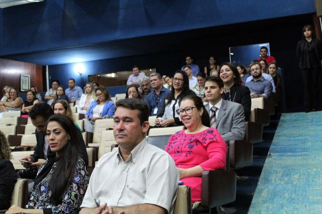 A sessão solene de posse dos membros do Conselho Superior de Administração Tributária, Consat, foi realizada hoje (6/02) no auditório da Secretaria da Fazenda, Sefa.
Criado no âmbito da Lei Orgânica da Administração Tributária do Estado do Pará (Loat), o Consat é uma das instâncias responsáveis pelas funções institucionais da Administração Tributária do Pará, e materializa a gestão compartilhada da administração tributária.

FOTO: ASCOM SEFA
DATA: 06.02.2019
BELÉM - PARÁ <div class='credito_fotos'>Foto: Ascom Sefa   |   <a href='/midias/2019/originais/8df2d7c0-5a5b-4ecc-b1e7-f05ac8fa366a.jpg' download><i class='fa-solid fa-download'></i> Download</a></div>