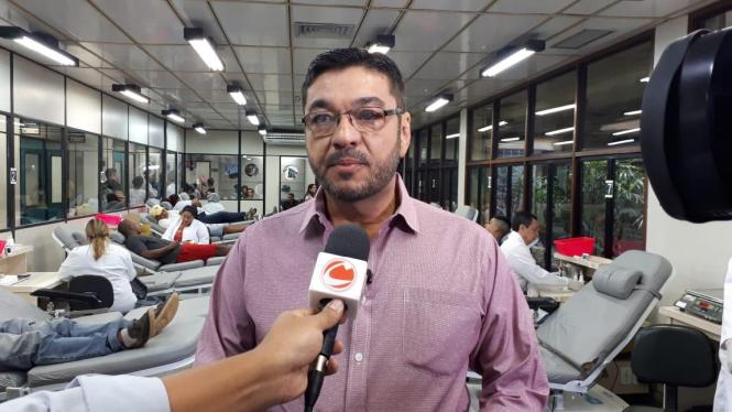O presidente do Hemopa, Paulo Bezerra, agradeceu e parabenizou cada voluntário que participou da campanha. “Tivemos um empate técnico do número de coletas do ano passado para este, o que só temos a comemorar. Não é uma competição. É um movimento social em prol da vida e do amor ao próximo. Nosso muito obrigado a todos”,  <div class='credito_fotos'>Foto: Ascom Hemopa   |   <a href='/midias/2019/originais/8e421cad-4a93-467e-8e4a-67457632ad8e.jpg' download><i class='fa-solid fa-download'></i> Download</a></div>