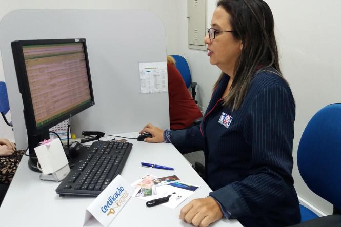 O presidente da Imprensa Oficial do Estado (IOE), Jorge Panzera, se reúne nesta sexta-feira (22), às 15h, com o prefeito de Santarém, Nélio Aguiar, que está à frente da Federação das Associações dos Municípios do Estado do Pará (Famep) e com representantes da Associação dos Municípios da Calha Norte (Amucan) e da Associação dos Municípios do Oeste do Pará (Amut)

FOTO: ASCOM / IOE
DATA: 21.03.2019
SANTARÉM - PARÁ

 <div class='credito_fotos'>Foto: ASCOM IOE   |   <a href='/midias/2019/originais/917ea1ac-6daa-4d50-885c-f4d393d6ba01.jpg' download><i class='fa-solid fa-download'></i> Download</a></div>