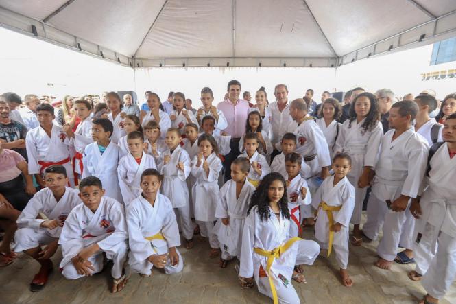 O governador do Estado, Helder Barbalho, entregou neste sábado (2), a nova delegacia do município de Jacundá e um posto de identificação no município do sudeste do Pará. O espaço passou por uma reforma completa, que foi realizada com recursos do Fundo de Investimento em Segurança Pública (FISP), com custo total de R$ 987.633,15.

FOTO: MARCO SANTOS/AG. PARÁ
DATA: 31.01.2019
JACUNDÁ - PARÁ <div class='credito_fotos'>Foto: Marco Santos / Ag. Pará   |   <a href='/midias/2019/originais/91a1c919-c140-4c12-9add-c0d5657e8b91.jpg' download><i class='fa-solid fa-download'></i> Download</a></div>