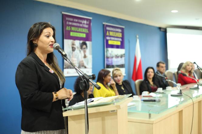 O Governo do Estado, por meio da Secretaria de Justiça e Direitos Humanos, abriu a programação alusiva ao Dia da Mulher no Estado, com um seminário sobre feminicídio, no Fórum Cível de Belém, na manhã de hoje (1º).

FOTO: WAGNER ALMEIDA / ASCOM SEJUDH
DATA: 01.03.2019
BELÉM - PA <div class='credito_fotos'>Foto: Wagner Almeida/ Ascom Sejudh   |   <a href='/midias/2019/originais/95f81229-2838-45c3-a00b-80ec293c9409.jpg' download><i class='fa-solid fa-download'></i> Download</a></div>