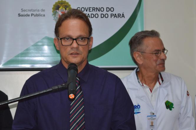 Hospital Regional de Santarém inaugura primeiro Centro de Estudos e Pesquisas da Amazônia
Na foto : Neurocirurgião Erik Jennings

FOTO: DIVULGAÇÃO
DATA: 14.02.2019
SANTARÉM - PARÁ <div class='credito_fotos'>Foto: Divulgação   |   <a href='/midias/2019/originais/9672c633-3671-44a0-bebd-b2781d27e7a3.jpg' download><i class='fa-solid fa-download'></i> Download</a></div>