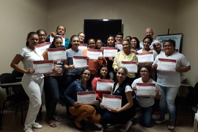 No próximo dia 30 de janeiro será realizado no Hospital Regional Público do Leste (HRPL), em Paragominas, o 5º Módulo da Capacitação de Enfermeiros e Técnicos de Enfermagem dos municípios. O tema central é “Enfermagem de Excelência: Da visão à ação”. 

FOTO: ASCOM HRPL
DATA: 28.01.2019
PARAGOMINAS- PARÁ <div class='credito_fotos'>Foto: ASCOM HRPL   |   <a href='/midias/2019/originais/9756c9c0-eb66-4bc6-b571-bb7ff15ee025.jpg' download><i class='fa-solid fa-download'></i> Download</a></div>