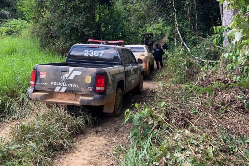 A Diretoria Estadual de Combate à Corrupção (Decor), por meio da Divisão de Repressão à Lavagem de Dinheiro (DRLD), deflagrou mais uma fase da Operação Alpes Tour, em Novo Progresso, sudoeste do Pará, para combater um esquema de lavagem de dinheiro cometido em empresas da cidade e que tem, como "pano de fundo", o tráfico de drogas. As informações foram divulgadas nesta sexta-feira (31).  

FOTO: ASCOM / POLÍCIA CIVIL
DATA: 31.05.2019
NOVO PROGRESSO - PARÁ <div class='credito_fotos'>Foto: Ascom / Polícia Civil   |   <a href='/midias/2019/originais/9d4dd1d6-11ae-4fdb-b05f-7702eb190775.jpg' download><i class='fa-solid fa-download'></i> Download</a></div>