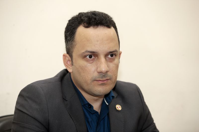 Rogério Barra. <div class='credito_fotos'>Foto: Alex Ribeiro / Ag. Pará   |   <a href='/midias/2019/originais/Copia(01)_2926_sejudhservicopublico-secretariorogeriobarra-20190718_fotosalexribeiro01022.jpg' download><i class='fa-solid fa-download'></i> Download</a></div>